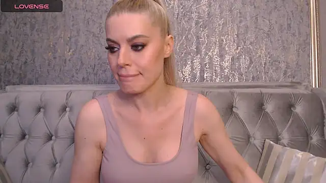 BlondieStar online show from December 21, 8:05 pm