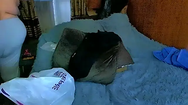 sex2 online show from March 4, 8:46 am