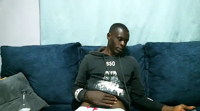 reezly online show from February 4, 1:56 am