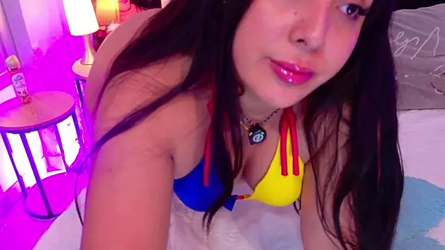 ValenScott1 online show from June 18, 12:09 pm