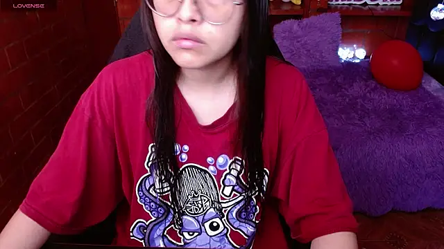 Snapshot of MidoriQuiinn chatting on May 6, 3:50 pm MidoriQuiinn online show from May 6, 3:50 pm