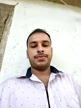 Snapshot of vishnuvinod_india chatting on January 9, 6:27 am vishnuvinod india online show from January 9, 6:27 am