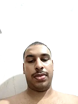 Snapshot of vishnuvinod_india chatting on February 1, 6:19 pm vishnuvinod india online show from February 1, 6:19 pm