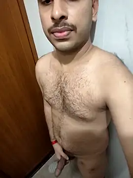 Snapshot of vishnuvinod_india chatting on February 13, 7:31 pm vishnuvinod india online show from February 13, 7:31 pm