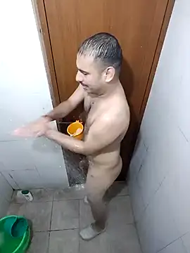 Snapshot of vishnuvinod_india chatting on February 23, 3:24 am vishnuvinod india online show from February 23, 3:24 am