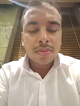 Snapshot of vishnuvinod_india chatting on November 5, 1:55 pm vishnuvinod india online show from November 5, 1:55 pm