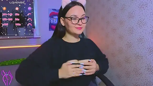 Snapshot of EsterLogan chatting on September 30, 10:42 am EsterLogan online show from September 30, 10:42 am