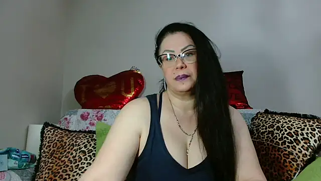 x  KHALEESI  x online show from March 9, 6:32 pm