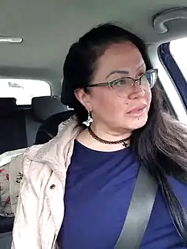 x  KHALEESI  x online show from March 17, 11:00 am