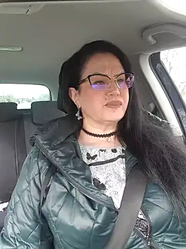 x  KHALEESI  x online show from March 5, 8:54 am