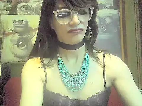 Snapshot of TheBlackWtch chatting on July 7, 2:25 am TheBlackWtch online show from July 7, 2:25 am
