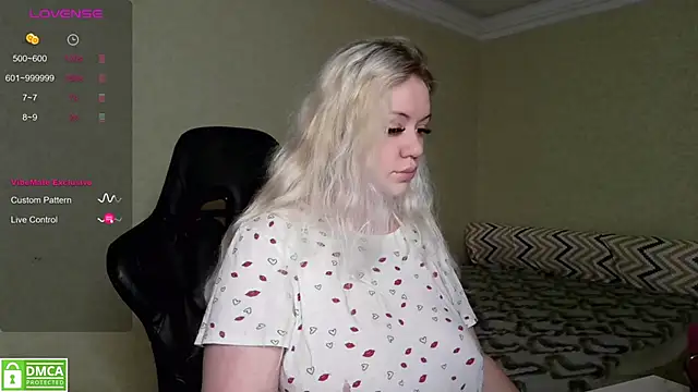 Snapshot of elven_dreams_ chatting on January 13, 8:37 pm elven dreams online show from January 13, 8:37 pm