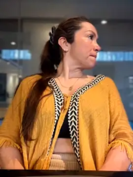 angelitasexy81 online show from March 20, 2:33 pm