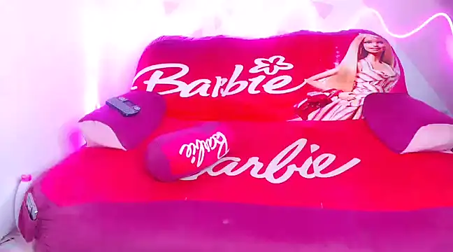 Snapshot of ashley_19xx chatting on December 15, 8:47 pm ashley 19xx online show from December 15, 8:47 pm