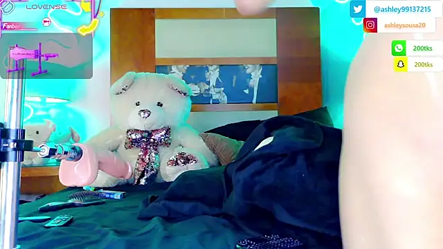 Snapshot of ashley_19xx chatting on November 30, 8:18 am ashley 19xx online show from November 30, 8:18 am