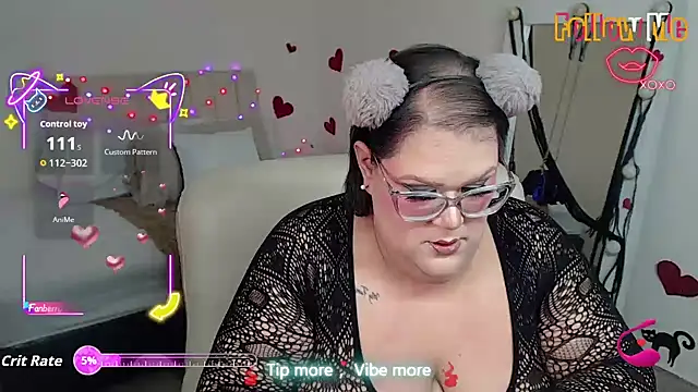 Snapshot of GiannaMorrys chatting on November 9, 3:05 am GiannaMorrys online show from November 9, 3:05 am