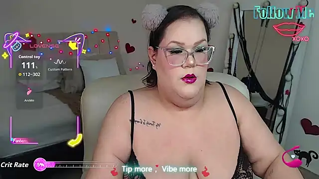 Snapshot of GiannaMorrys chatting on November 11, 2:22 am GiannaMorrys online show from November 11, 2:22 am