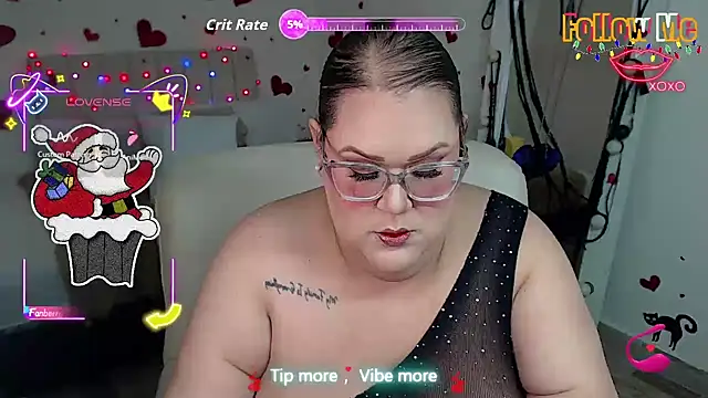 GiannaMorrys online show from December 19, 3:02 am