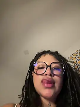 IamSashaLuv online show from March 2, 12:42 am