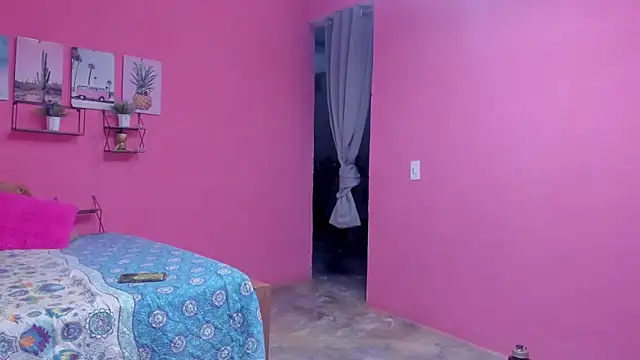 Snapshot of Emma_lean chatting on February 19, 12:11 pm Emma lean online show from February 19, 12:11 pm