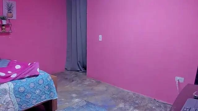 Snapshot of Emma_lean chatting on February 19, 3:16 pm Emma lean online show from February 19, 3:16 pm