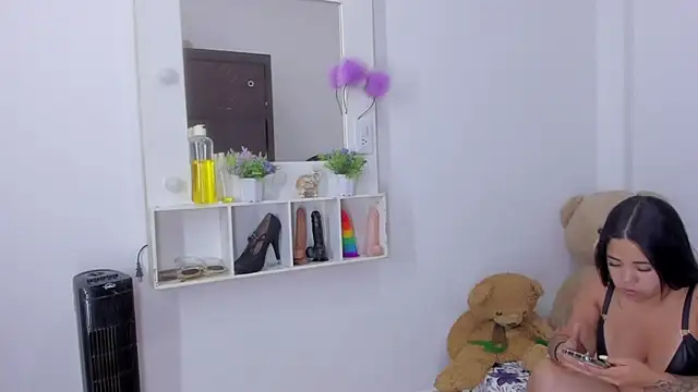 Snapshot of Emma_lean chatting on October 9, 11:30 am Emma lean online show from October 9, 11:30 am