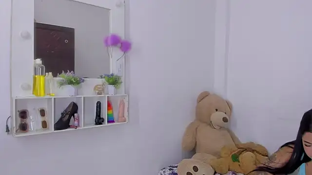 Snapshot of Emma_lean chatting on October 17, 12:19 pm Emma lean online show from October 17, 12:19 pm