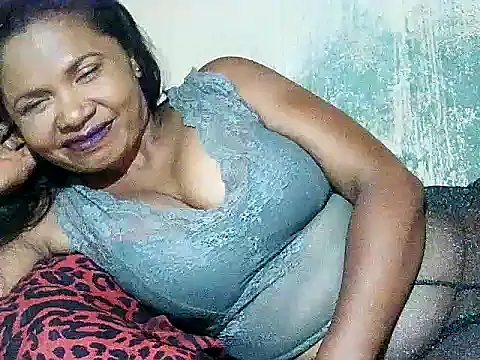 Snapshot of Hyncam chatting on December 26, 2:05 pm Hyncam online show from December 26, 2:05 pm