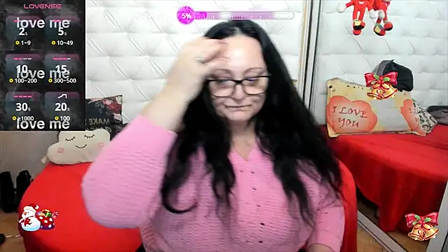 Snapshot of lady_lauren chatting on February 1, 5:49 am lady lauren online show from February 1, 5:49 am