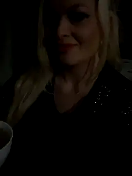 Lisavontease online show from December 3, 9:12 pm