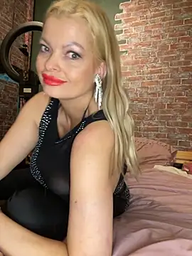 Lisavontease online show from October 26, 6:36 pm