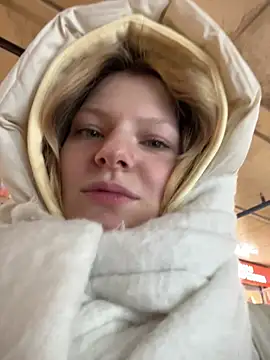 MaryHiggins online show from February 15, 12:36 pm