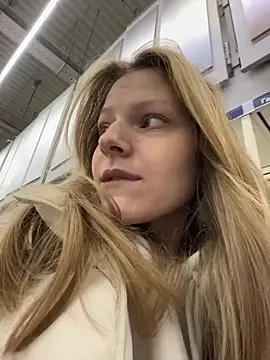 MaryHiggins online show from February 19, 1:29 pm