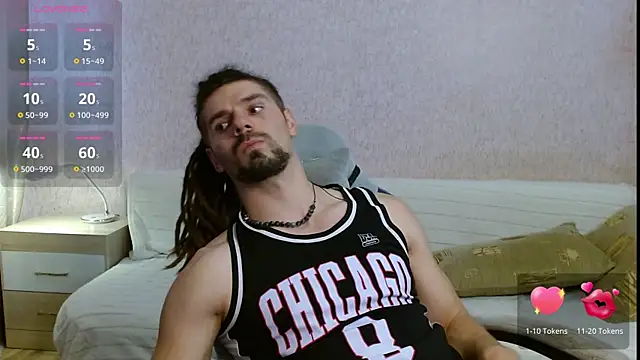 Aestheticguy101 online show from October 11, 11:31 am