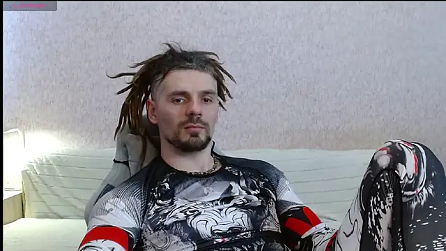 Aestheticguy101 online show from April 3, 11:41 am