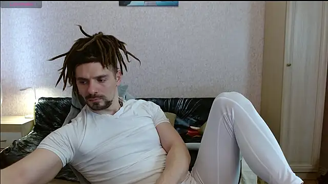 Aestheticguy101 online show from April 5, 10:12 am