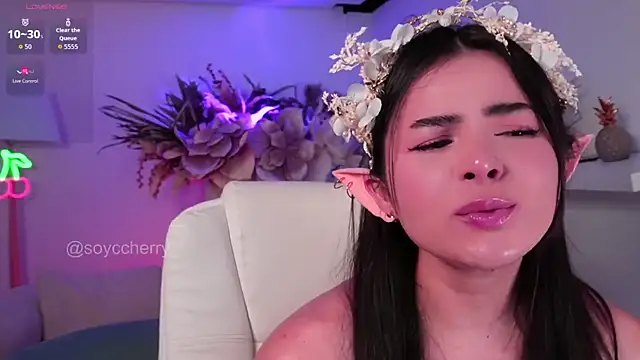 soyccherry  online show from April 6, 8:32 pm