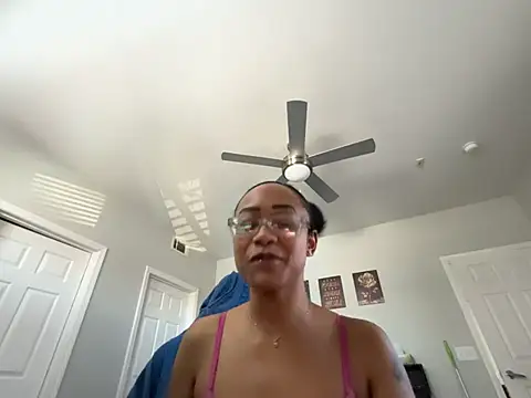 RylHoneyy online show from February 5, 5:28 pm