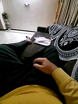 Snapshot of vansh1802 chatting on January 11, 5:29 pm vansh1802 online show from January 11, 5:29 pm