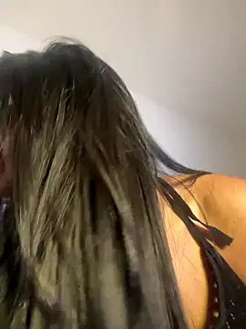 WHAAATTTTTTTTTT online show from October 1, 6:25 pm