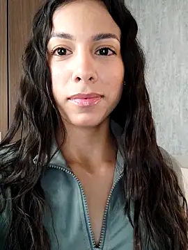 Snapshot of Angelinalombardi_ chatting on March 13, 10:54 pm Angelinalombardi online show from March 13, 10:54 pm