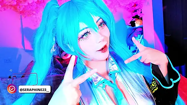 seraphine23 online show from February 3, 12:42 am