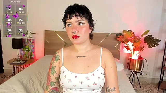 Amy art online show from April 5, 1:19 pm