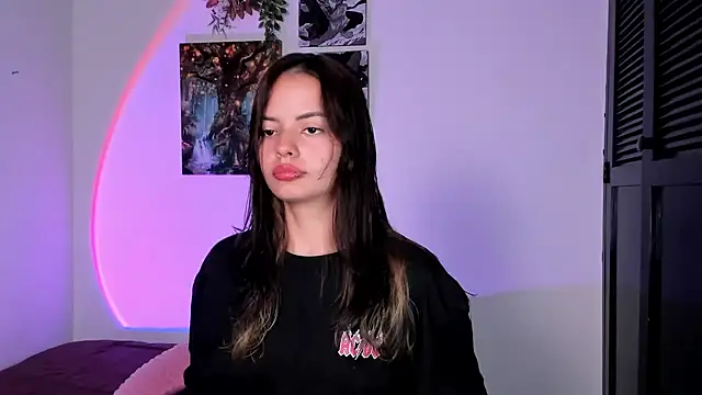 Abby Saenz01 online show from April 5, 4:04 pm