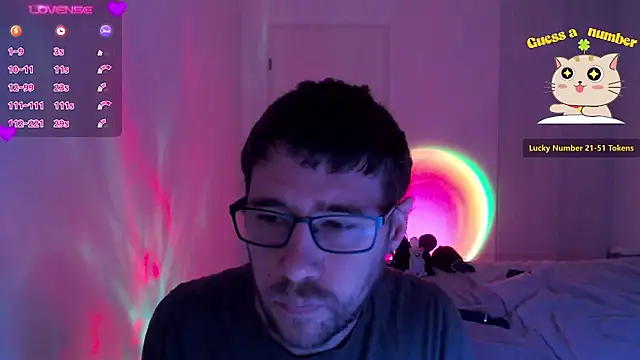 Snapshot of Thomas_Mrd chatting on December 15, 9:03 am Thomas Mrd online show from December 15, 9:03 am