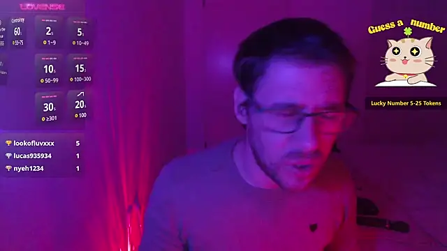 Snapshot of Thomas_Mrd chatting on December 29, 6:56 am Thomas Mrd online show from December 29, 6:56 am