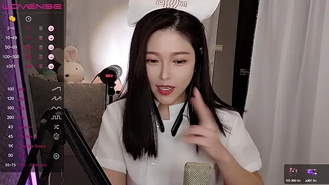 tw lala online show from December 5, 7:06 pm