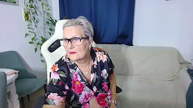 Selenna57 online show from November 26, 6:20 pm