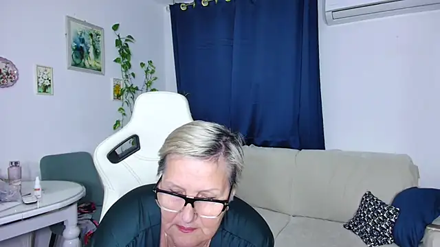 Selenna57 online show from January 11, 6:57 pm