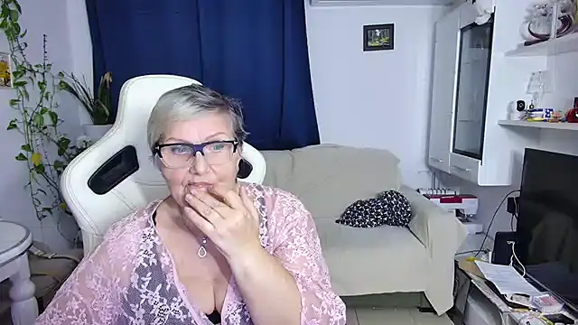 Selenna57 online show from April 4, 5:32 pm